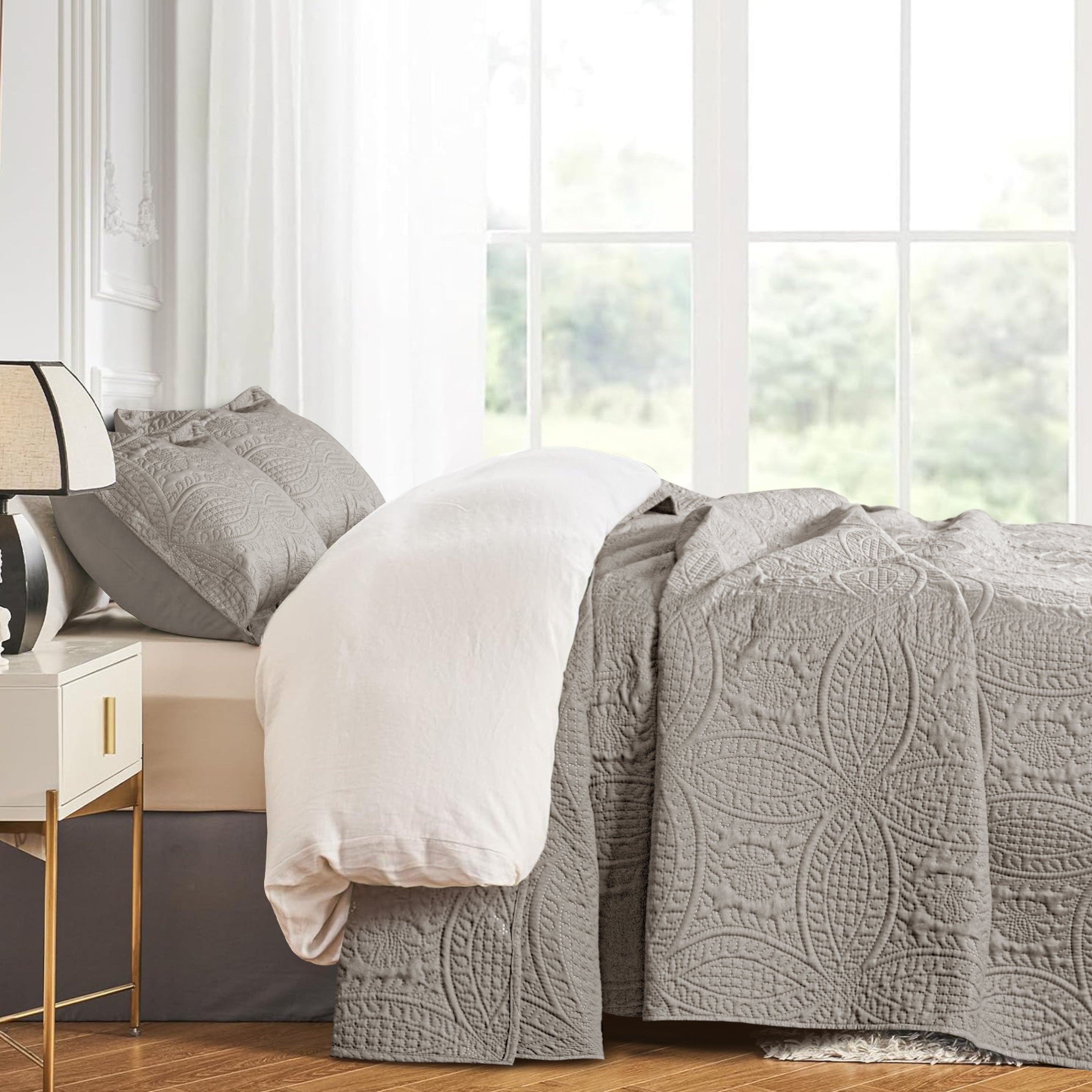 Coin Quilted Microfiber Bedspread