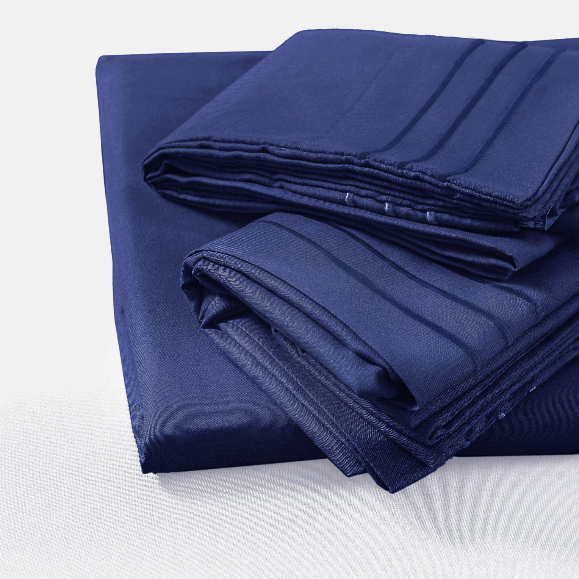 Premium Full Size Sheet Set – 6 Piece Set: 2 Baratta-Stitched Pillowcases, 2 Plain Pillowcases, 1 Deep Pocket Fitted Sheet, 1 Flat Sheet – Breathable, Fade Resistant