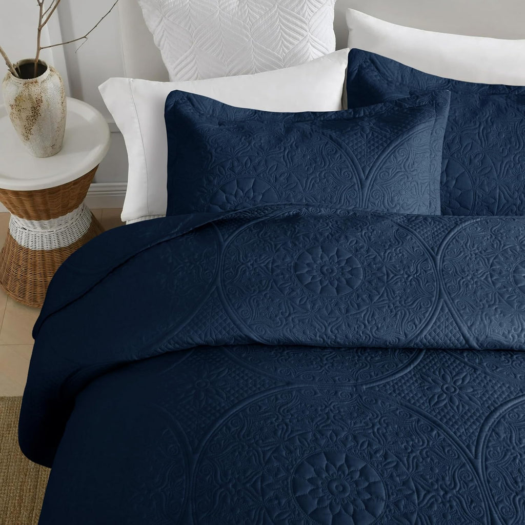 Twin Quilt Set - Lightweight Microfiber Twin Size Summer Bedspread - Modern Style Coin Pattern Soft Ultrasonic Coverlet Quilts Bedding Set for All Season, 2 Piece (1 Quilt, 1 Pillow Sham)