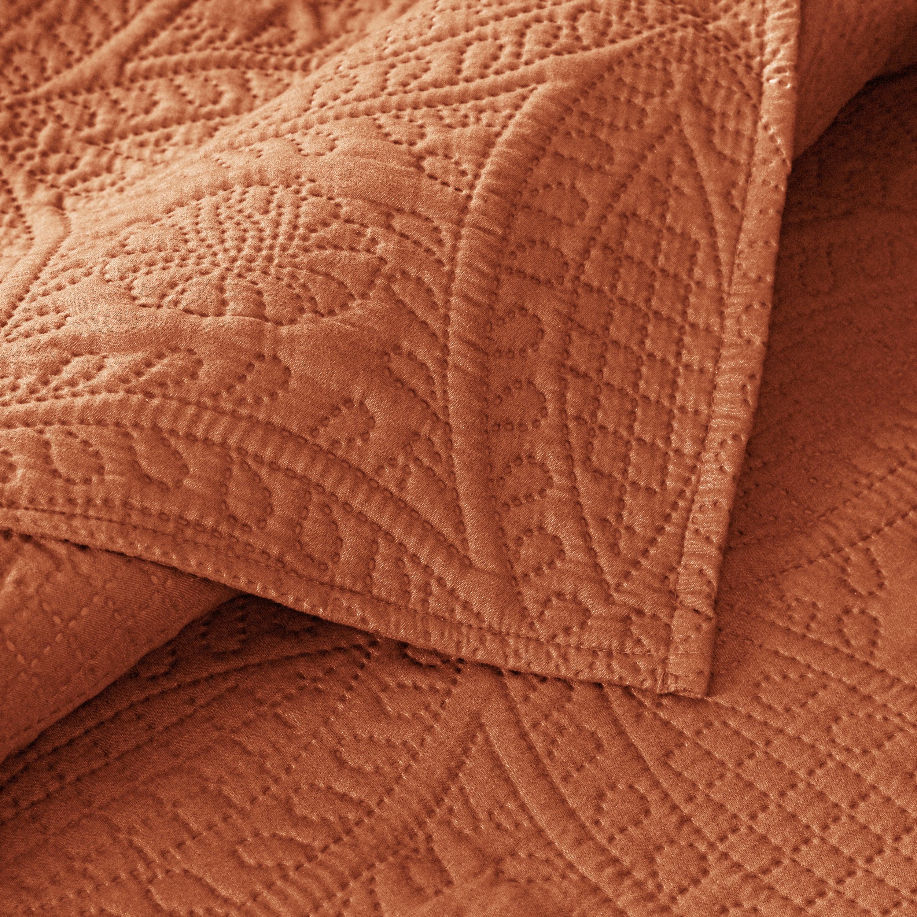 Coin Quilted Microfiber Bedspread
