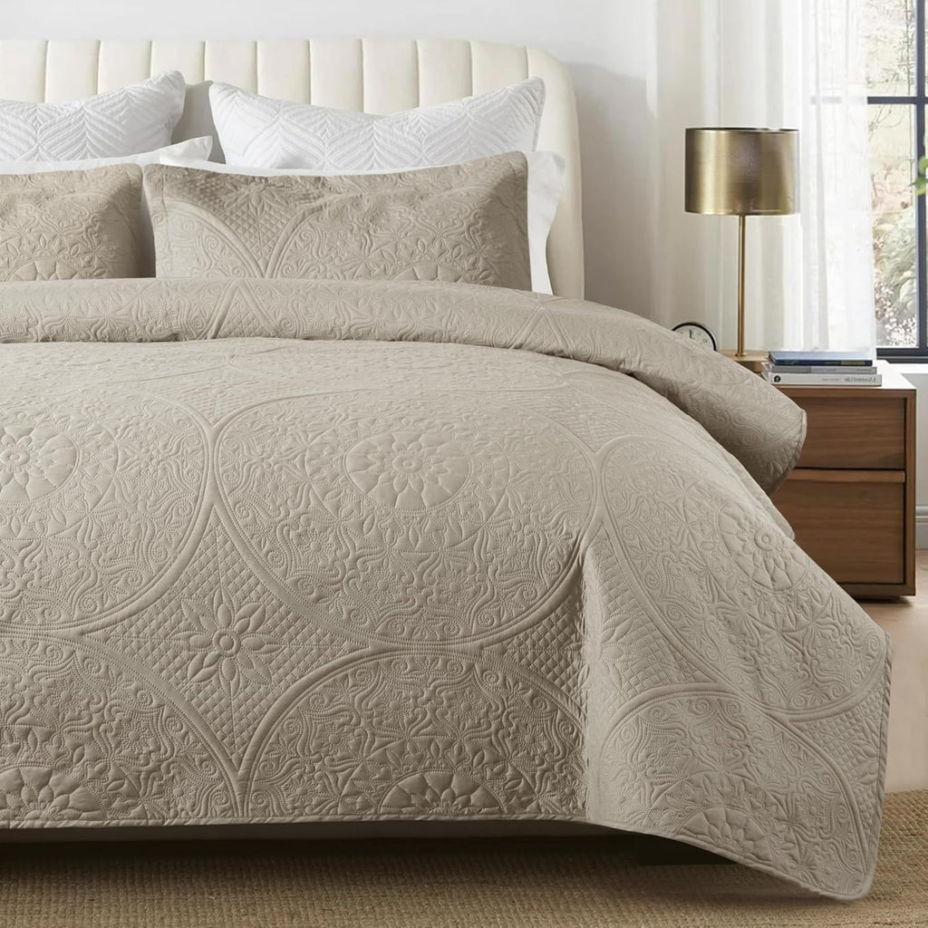 Twin Quilt Set - Lightweight Microfiber Twin Size Summer Bedspread - Modern Style Coin Pattern Soft Ultrasonic Coverlet Quilts Bedding Set for All Season, 2 Piece (1 Quilt, 1 Pillow Sham)