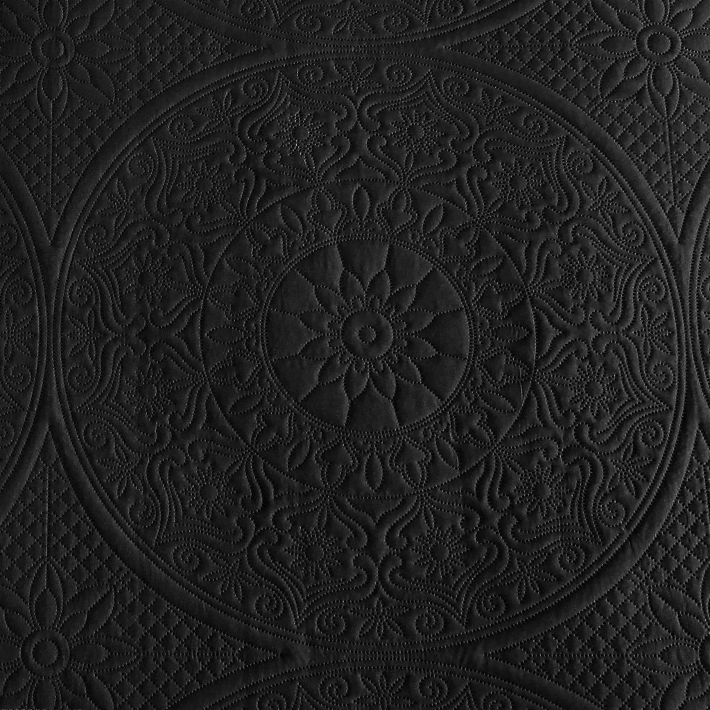 Floral Quilted Bedspread Set Black