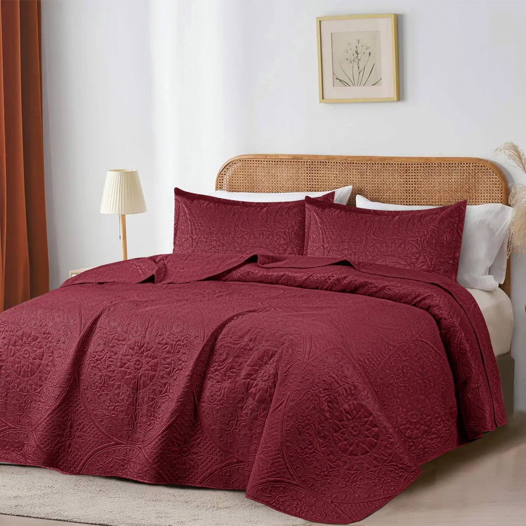 Floral Quilted Bedspread Set Burgundy