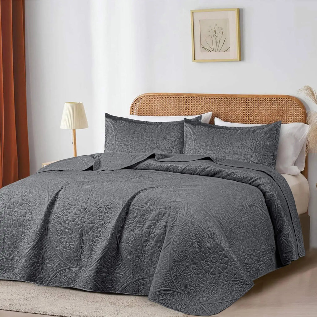 Floral Quilted Bedspread Set Charcoal