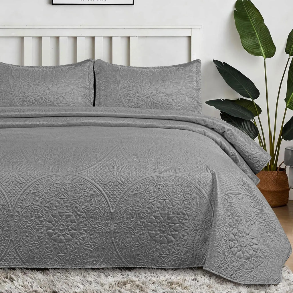 Floral Quilted Bedspread Set Grey