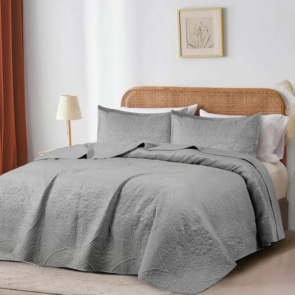 Floral Quilted Bedspread Set Grey