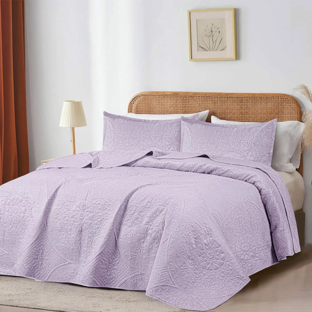 Floral Quilted Bedspread Set Lavender