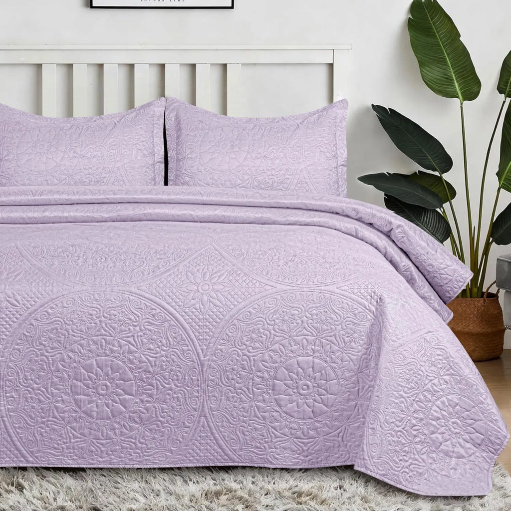 Floral Quilted Bedspread Set Lavender
