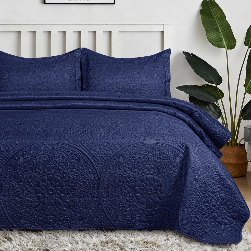 Floral Quilted Bedspread Set Navy