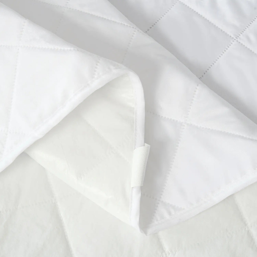 Waterproof Mattress Pad With Elastic Strap