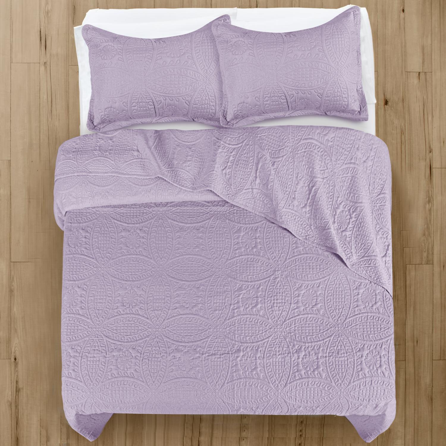 Coin Quilted Bedspread Set — Lightweight All-Season Coverlet with Pillow Shams