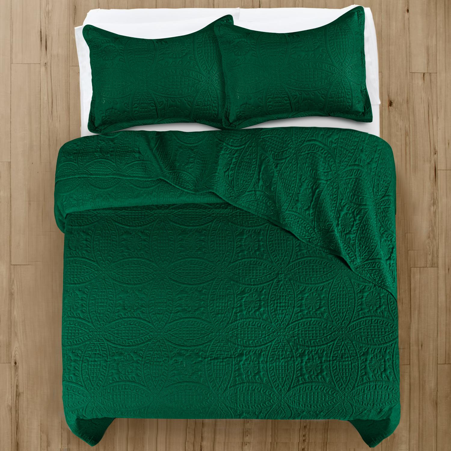 Coin Quilted Bedspread Set — Lightweight All-Season Coverlet with Pillow Shams