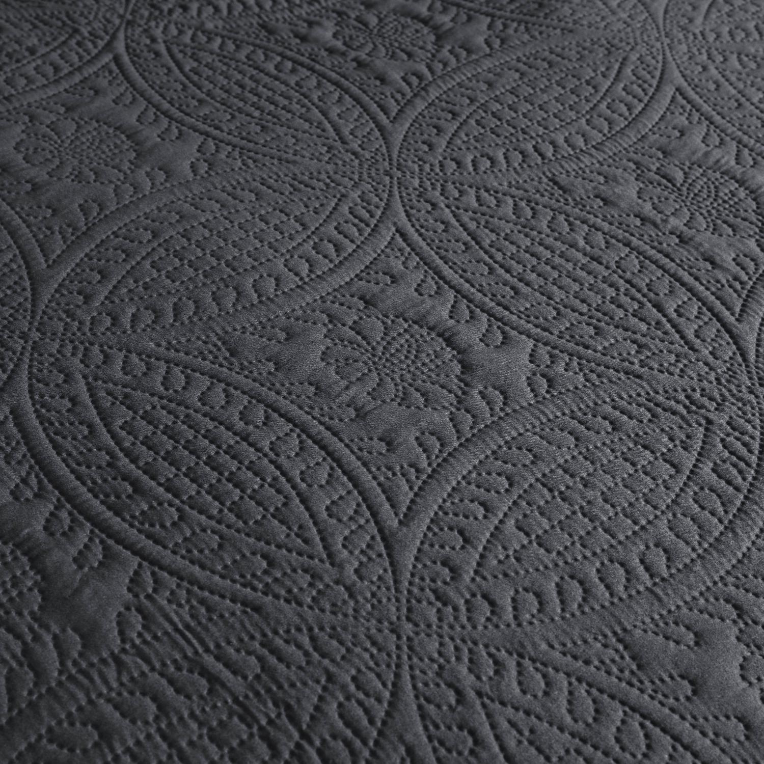 Coin Quilted Bedspread Set — Lightweight All-Season Coverlet with Pillow Shams