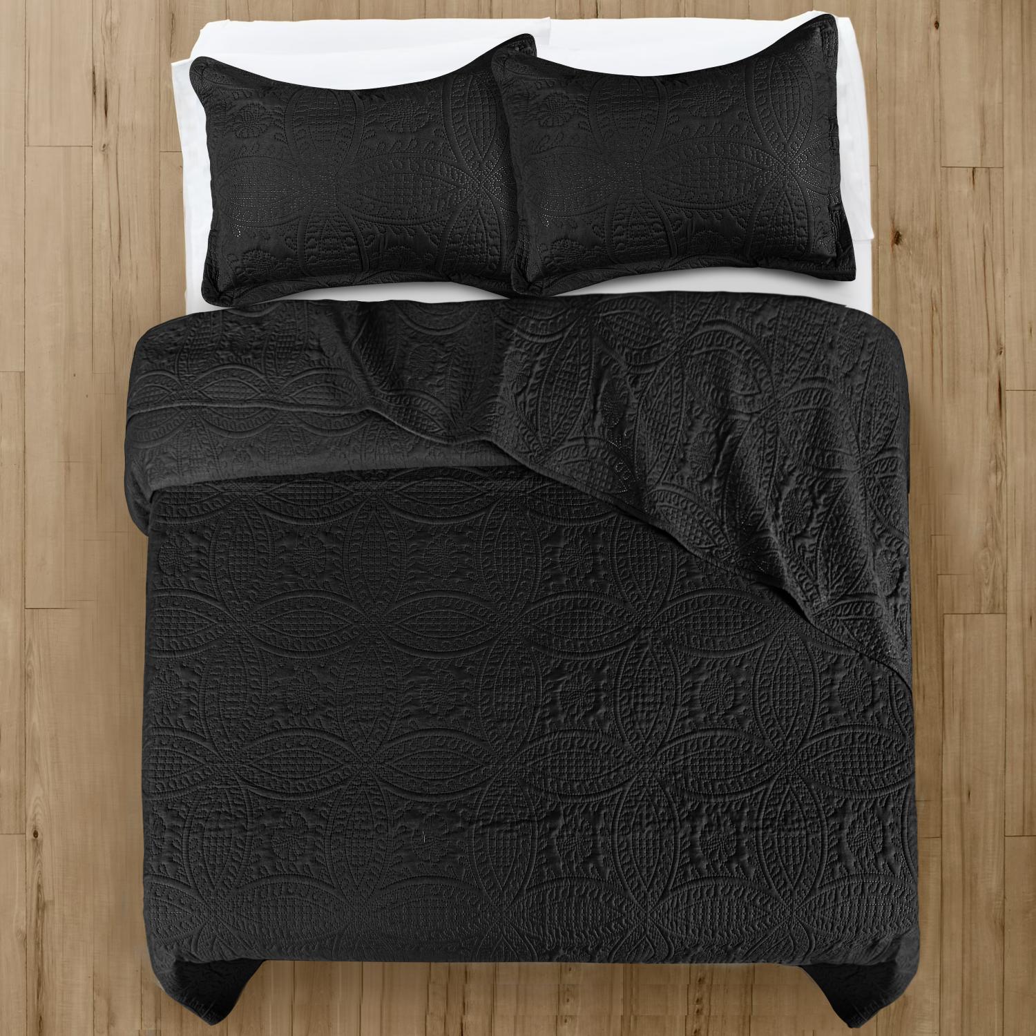 Coin Quilted Bedspread Set — Lightweight All-Season Coverlet with Pillow Shams
