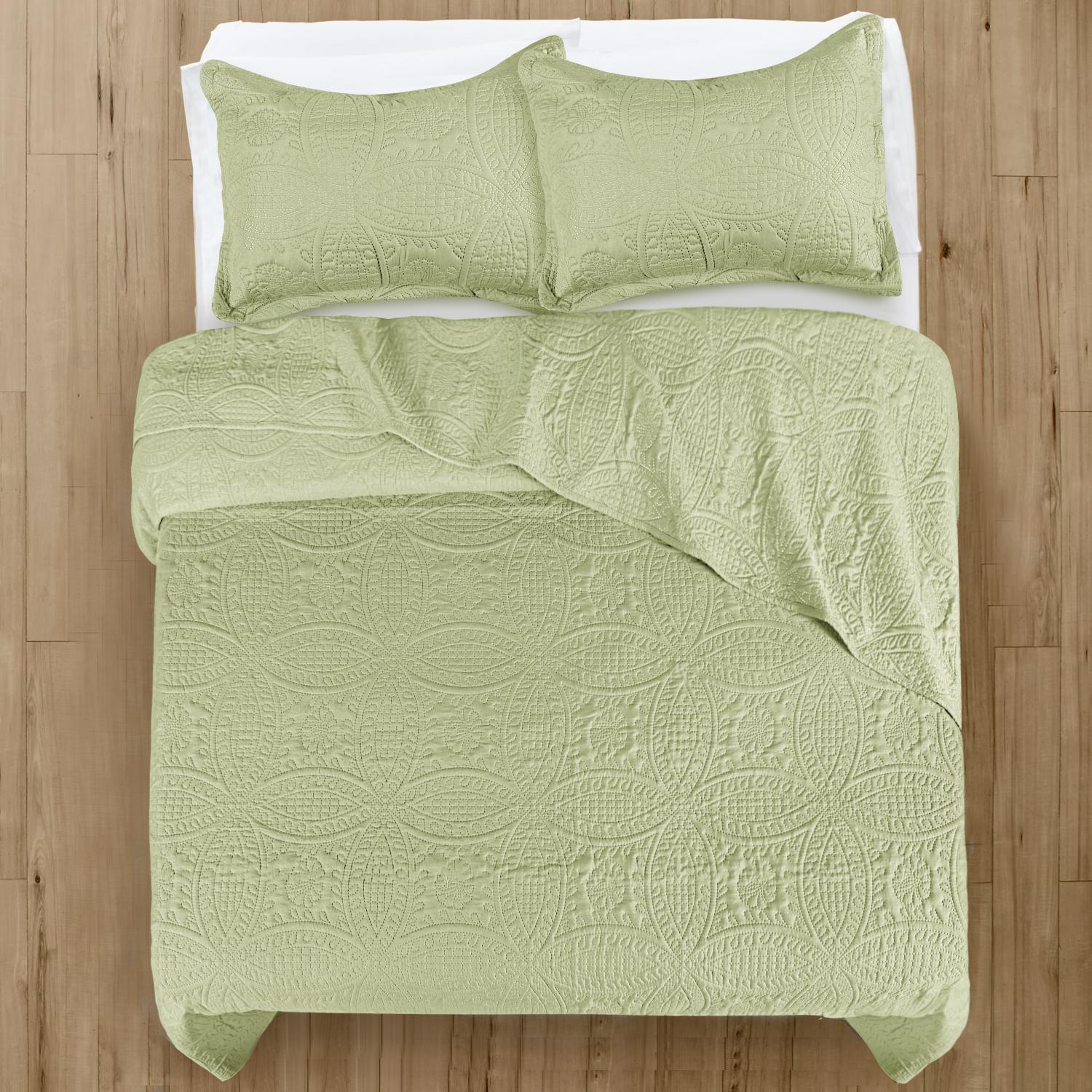 Coin Quilted Bedspread Set — Lightweight All-Season Coverlet with Pillow Shams
