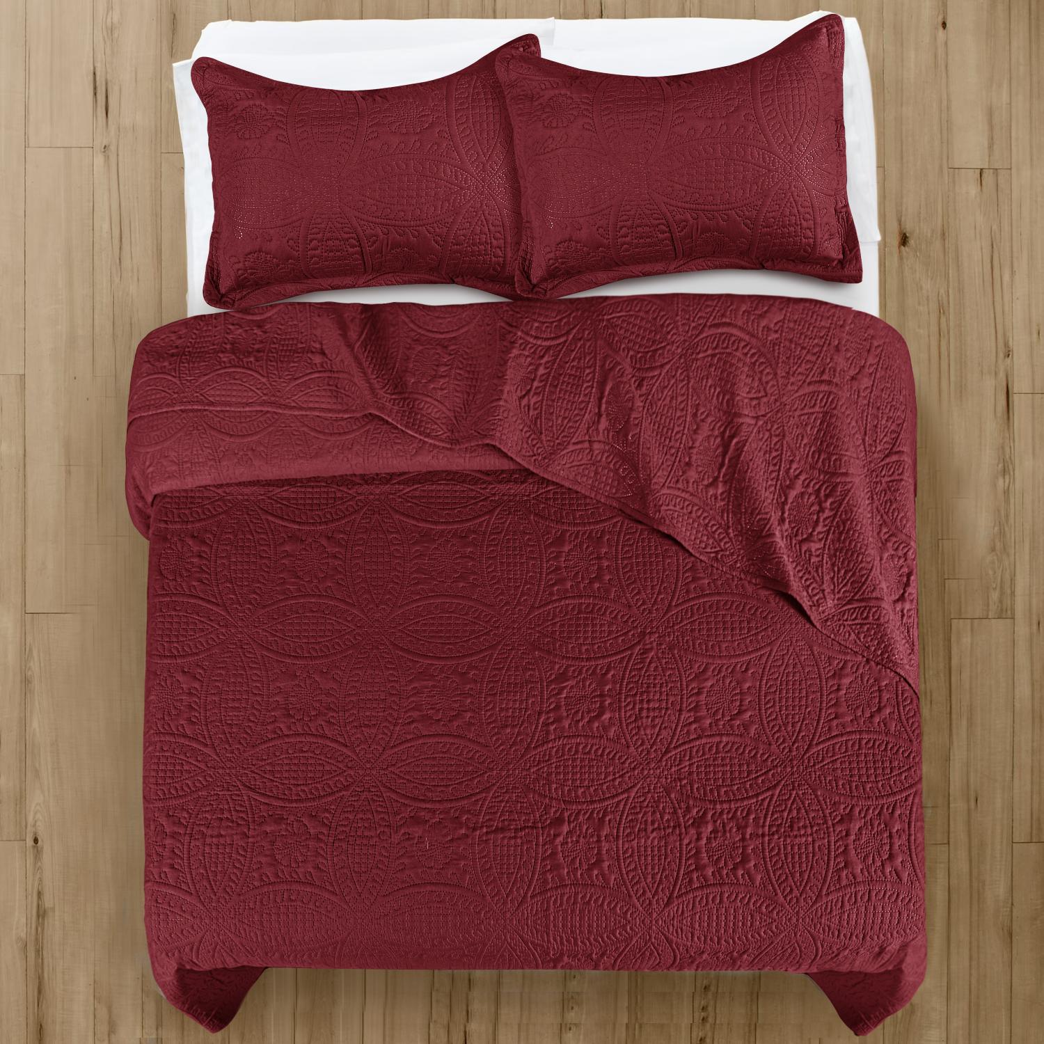 Coin Quilted Bedspread Set — Lightweight All-Season Coverlet with Pillow Shams
