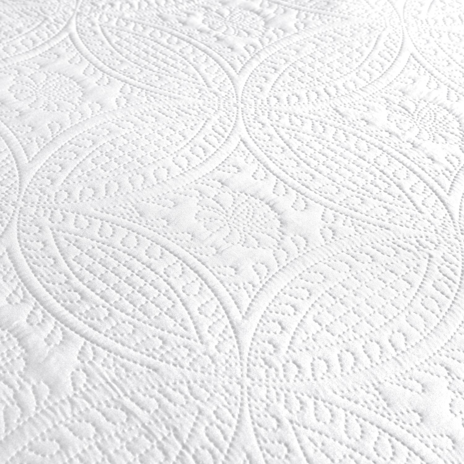 Coin Quilted Bedspread Set — Lightweight All-Season Coverlet with Pillow Shams